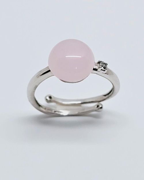 Anello in argento con pietra