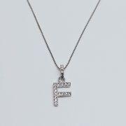 Collana in argento 925% con iniziale “F”