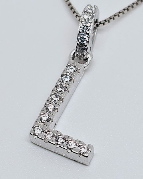 Collana in argento 925% con iniziale “L”