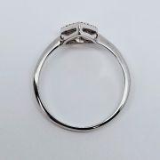 Anello donna in oro 750% con diamanti forma goccia ct 0.40