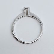 Anello solitario donna in oro 750% con diamante 0.18ct