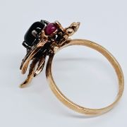 Anello mosca stile antico oro 375% con pietre preziose